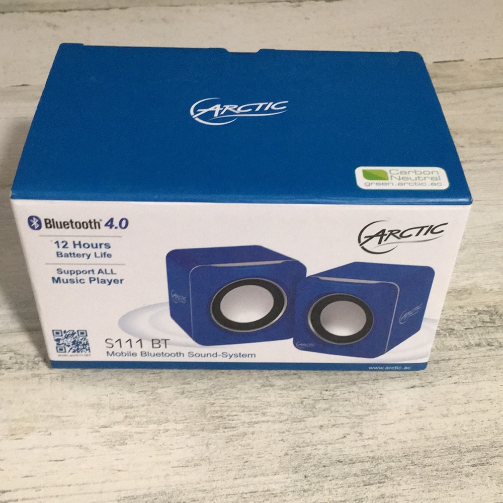 Arctic Bluetooth 4.0 Mobile Bluetooth Sound-System. 12 hour battery life. NWT